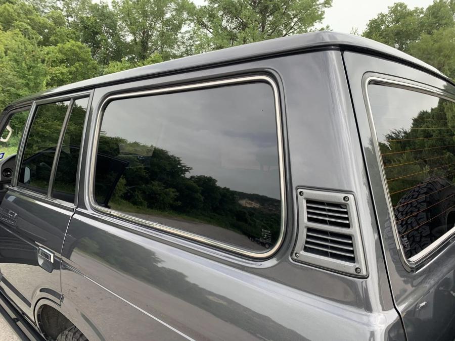 Детали экстерьера Toyota Land Cruiser (FJ62) 1988 года  (фото 61 из 164)